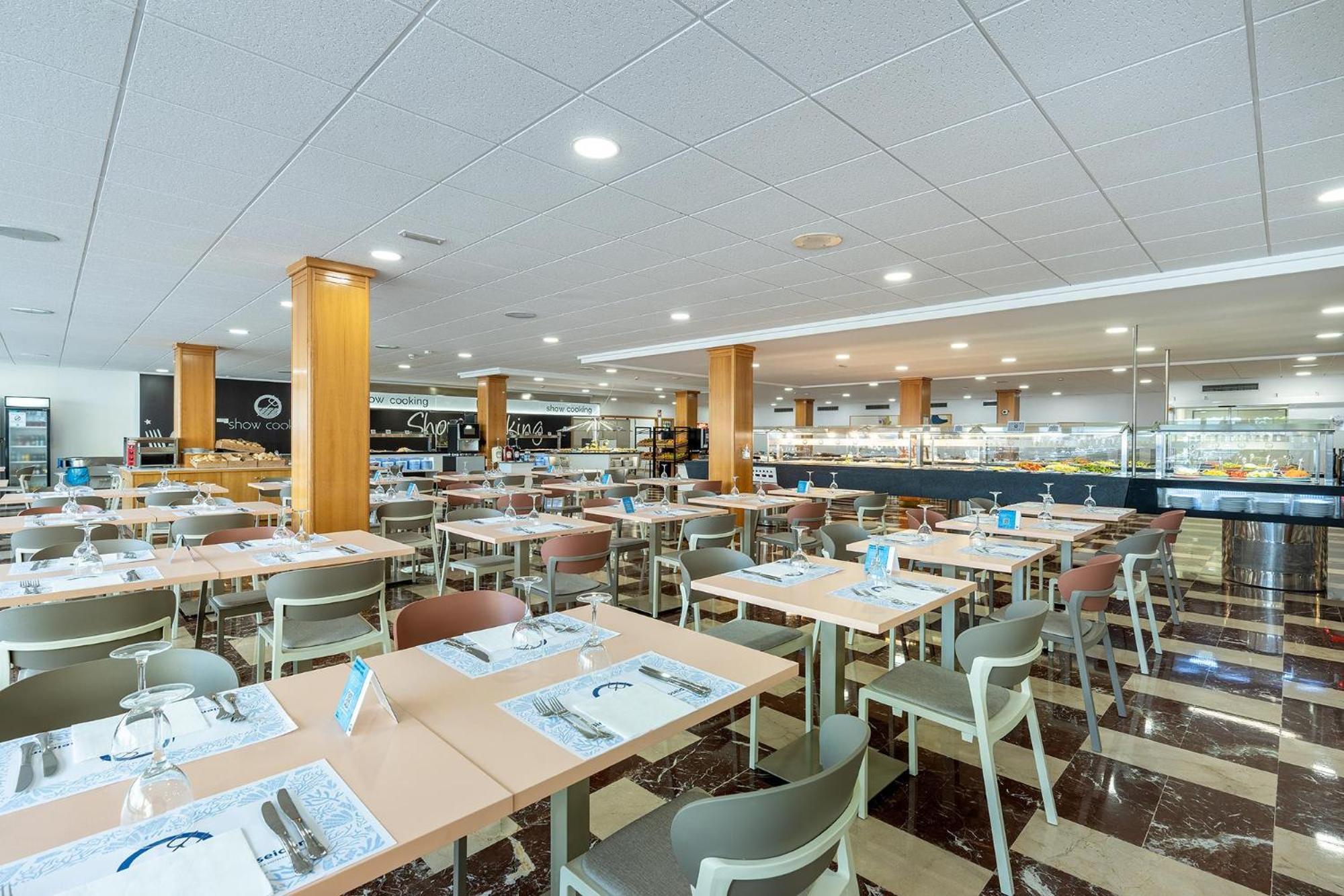 Poseidon Playa Hotel